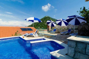 Adriatic-apartment & seaview pool